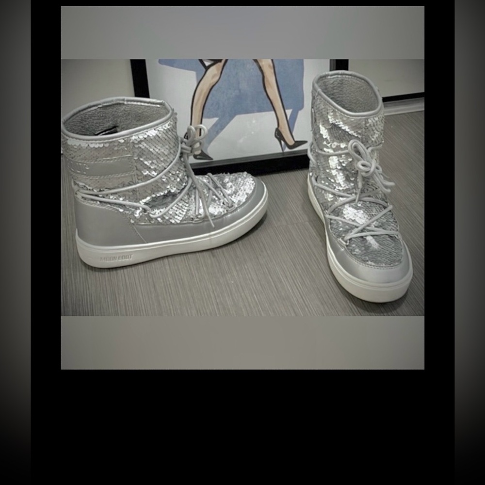 Moon Boot Pulse Short Platform Boot Disco Bling Silver Sequins Lace Up size 6